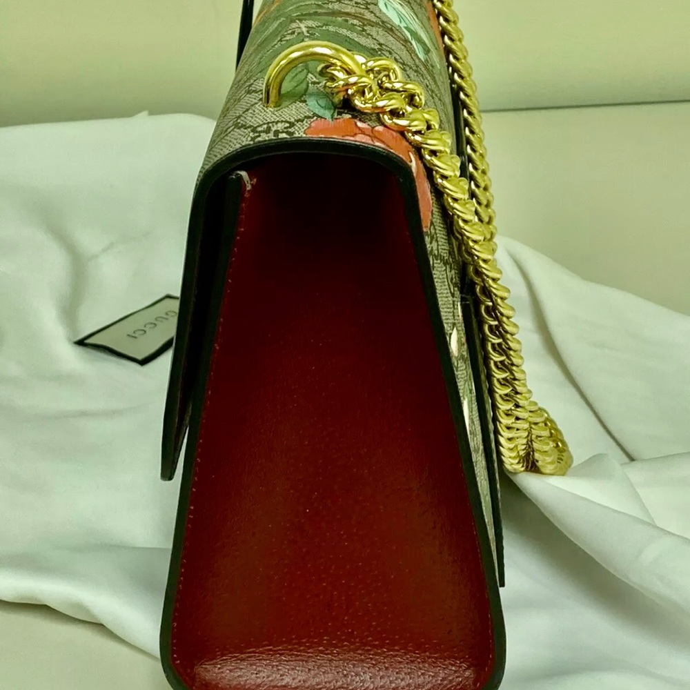 Gucci Supreme Tian padlock Large bag $2.4k - Picture 6 of 9
